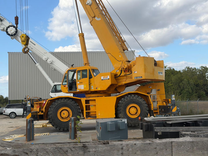 Used Tadano GR-800XL-4 Rough Terrain Crane - Image 4